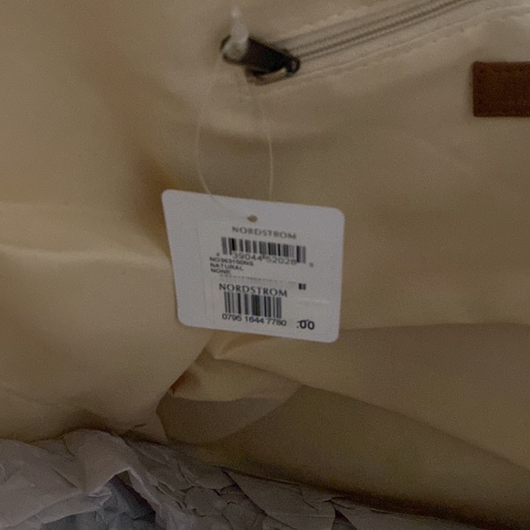 NWT-pick me tote from Nordstroms’s - Picture 3 of 3